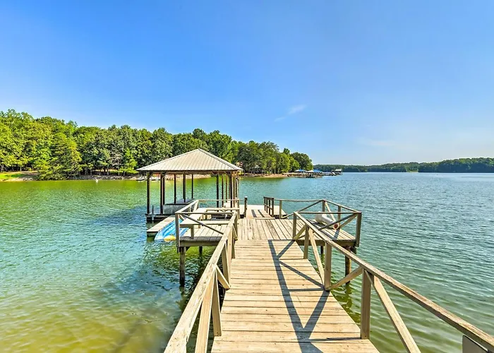 Quaint Lake Norman Home W/ Boat Dock + Grill!