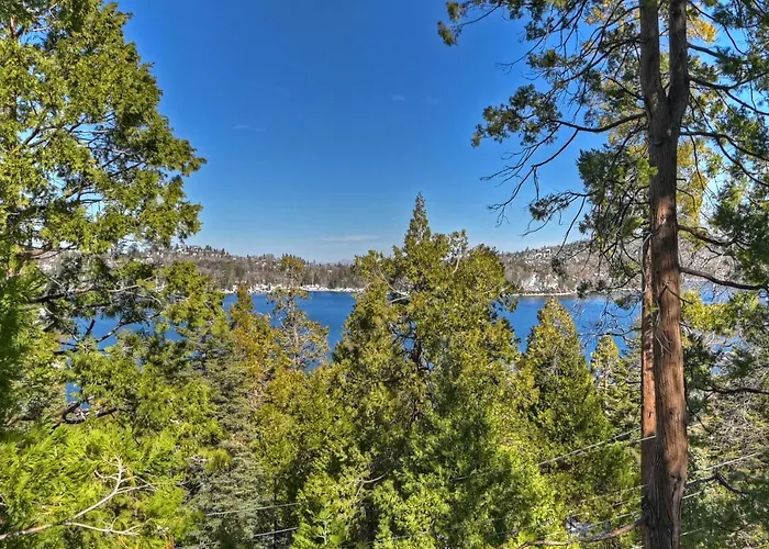 Stunning Lake View Game Room Spa Walk To Village