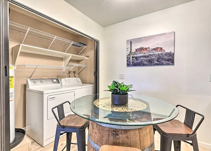 1 Mi To Dtwn Chandler: Townhome W/ Community Pool