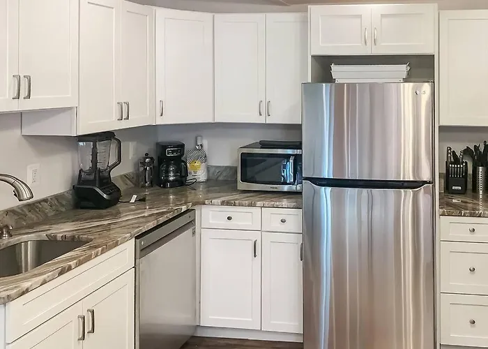 Cozy Modern Apt In The Heart Of Fells Point!