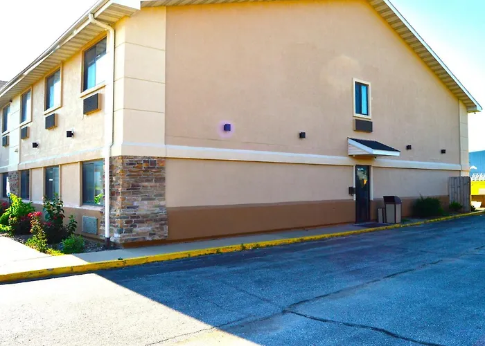 Quality Inn Coralville - Iowa River Landing