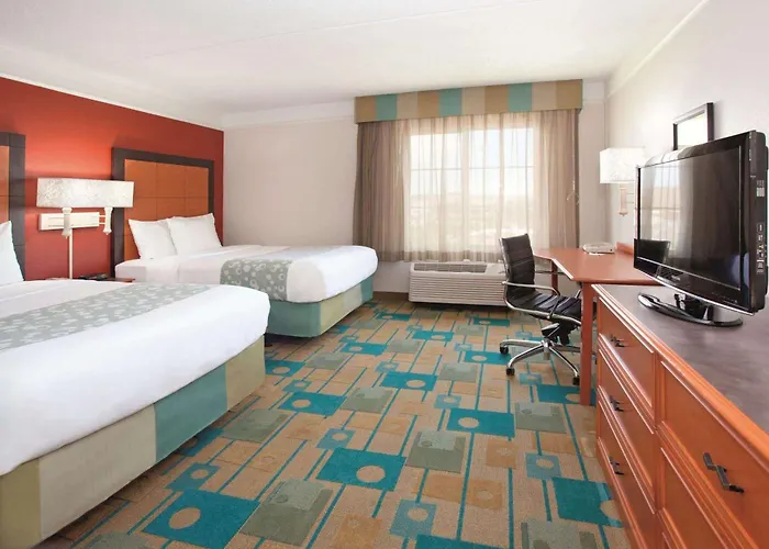 La Quinta Inn & Suites By Wyndham Colorado Springs South Ap