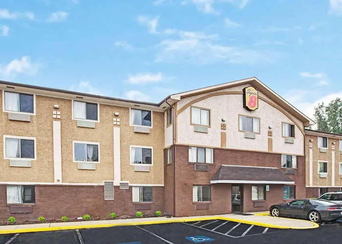 Super 8 By Wyndham Baltimore/Essex Area