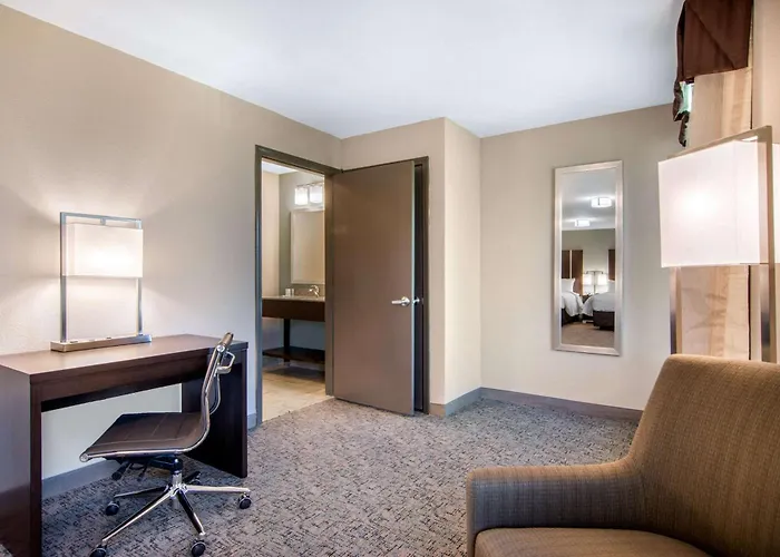 Clarion Inn & Suites Atlanta Downtown