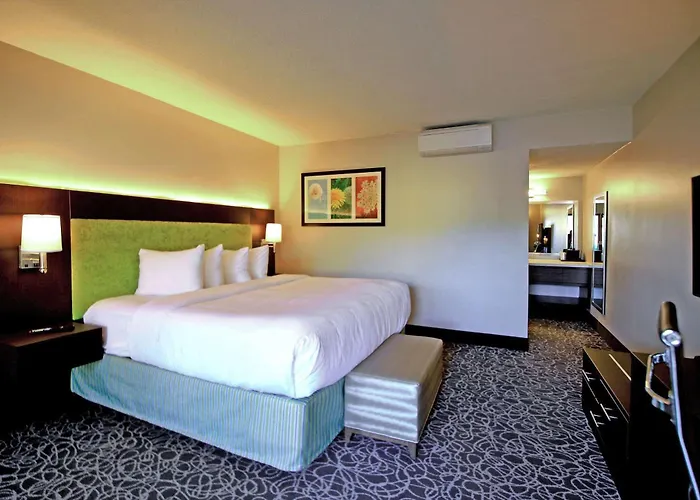El Sendero Inn, An Ascend Collection Hotel