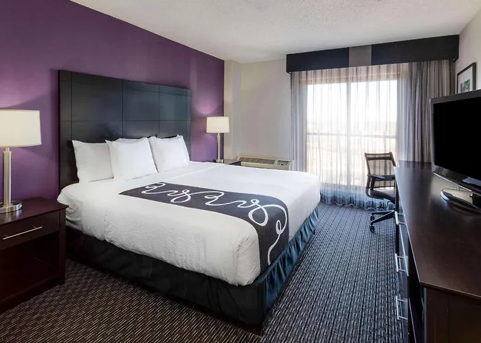 Bloom Hotel