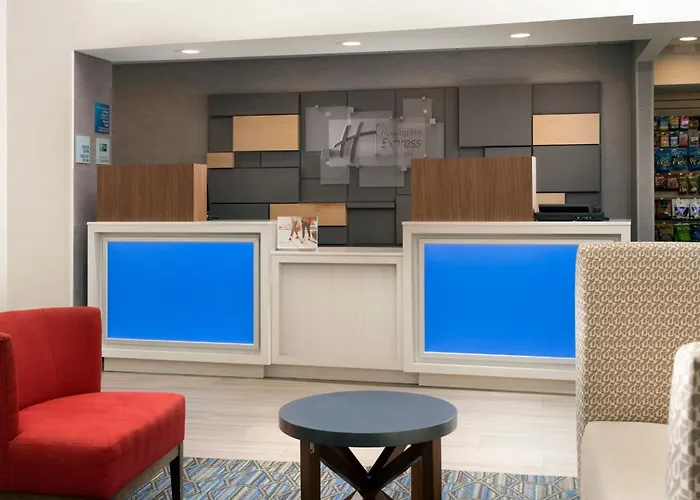 Holiday Inn Express & Suites Baltimore - BWI Airport North By Ihg