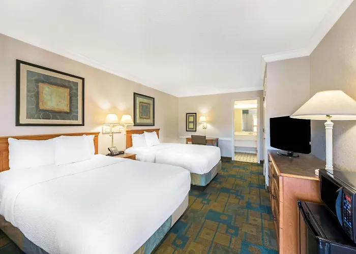 La Quinta Inn By Wyndham New Orleans Causeway