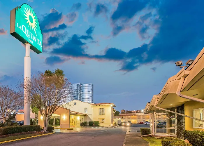 La Quinta Inn By Wyndham New Orleans Causeway