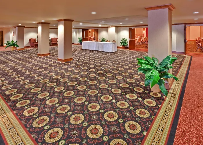 Holiday Inn Memphis-University Of Memphis By Ihg