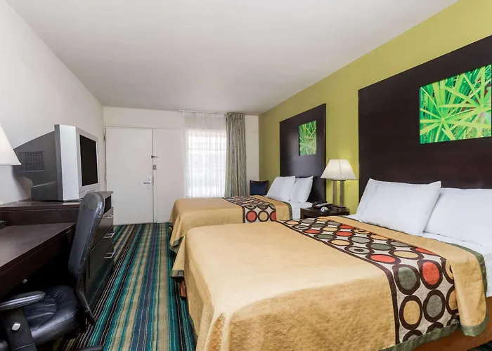 Super 8 By Wyndham Augusta