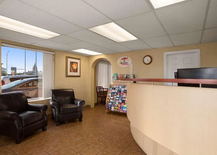Super 8 By Wyndham Austin Downtown/Capitol Area