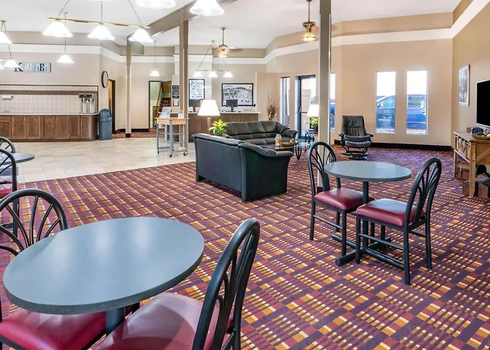 Super 8 By Wyndham Casper West By The River