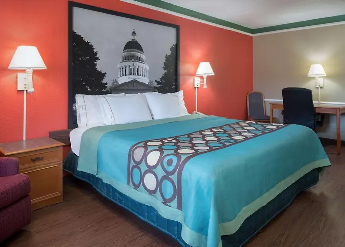 Super 8 By Wyndham Little Rock/Otter Creek