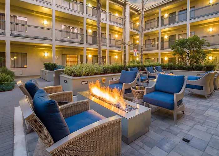 La Quinta By Wyndham Orange County Airport
