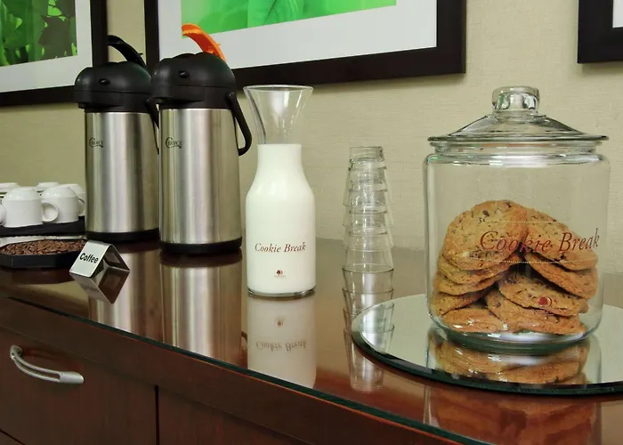Doubletree By Hilton Newark