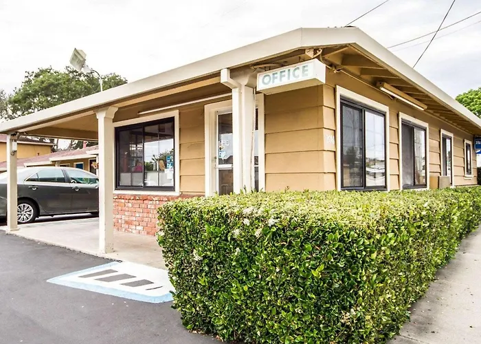 Rodeway Inn Monterey Near Fairgrounds