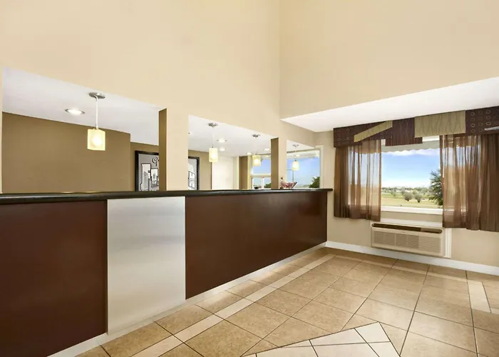 Super 8 By Wyndham Fort Worth Tx