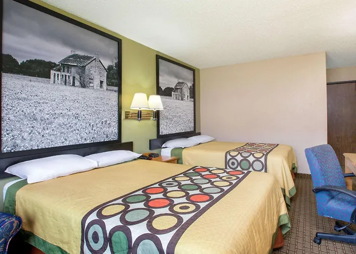 Super 8 By Wyndham Sherman