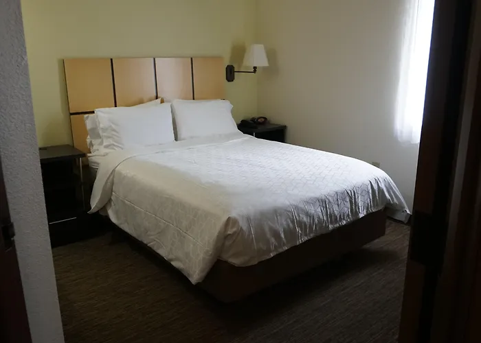 Candlewood Suites Tulsa