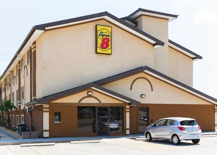 Super 8 By Wyndham Brunswick/St Simons Island Area