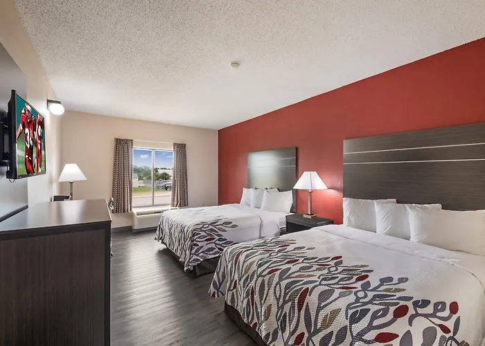 Red Roof Inn & Suites Austin East - Manor