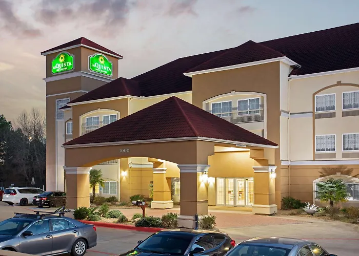 La Quinta By Wyndham Palestine