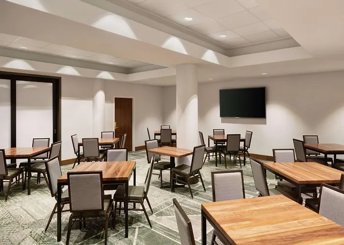 Embassy Suites Tysons Corner