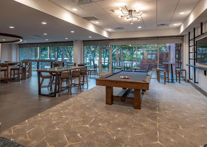 Doubletree By Hilton Dallas-Farmers Branch