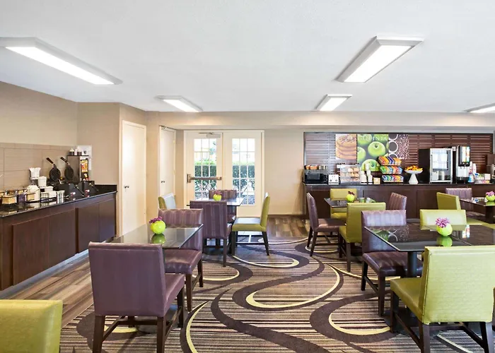 La Quinta Inn By Wyndham San Marcos