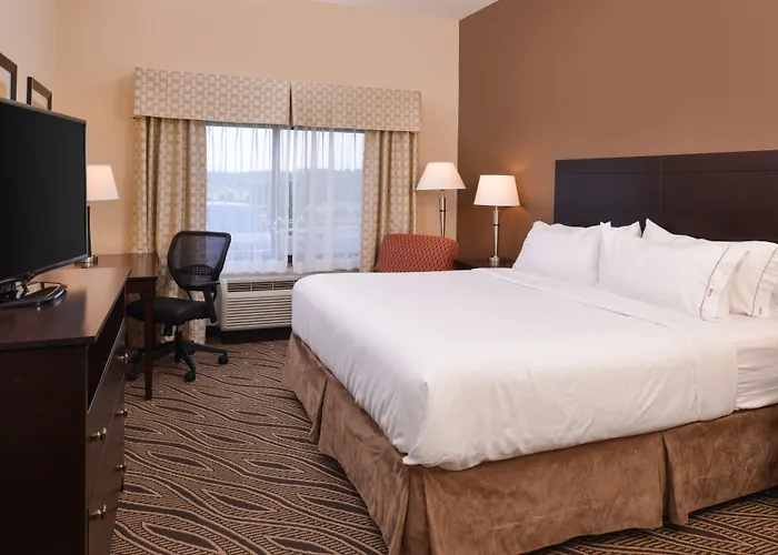 Holiday Inn Express & Suites Washington - Meadow Lands By Ihg