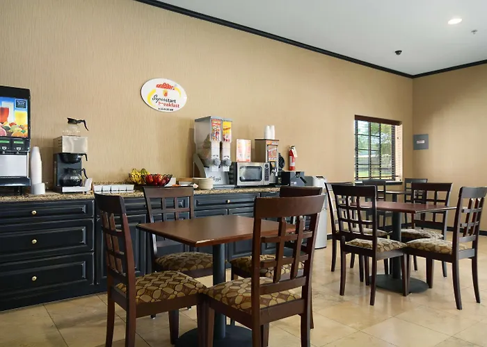 Super 8 By Wyndham Stephenville