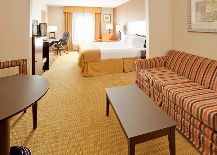Holiday Inn Express Hotel & Suites Lebanon By Ihg