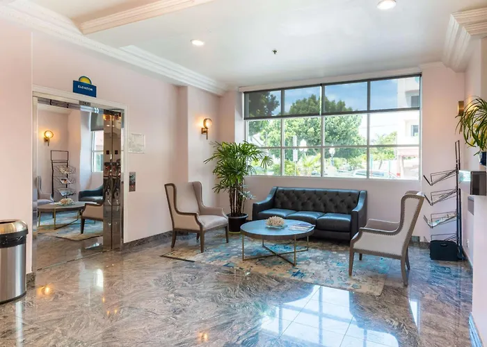 Days Inn By Wyndham Santa Monica