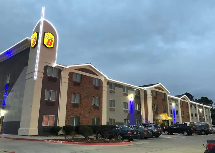 Super 8 By Wyndham Bedford Dfw Airport West