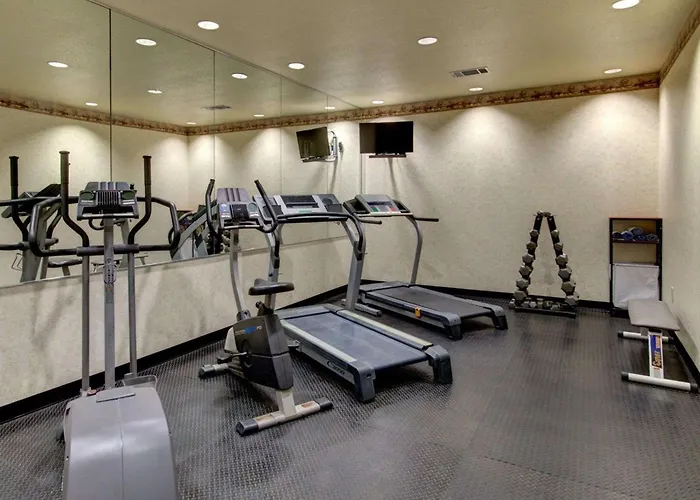 Quality Inn & Suites Glen Rose