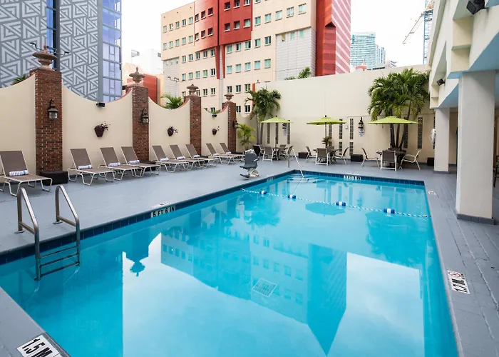 Holiday Inn Express Port Of Miami Downtown
