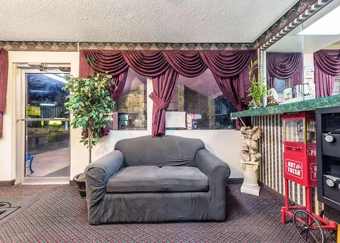 Super 8 By Wyndham Eastland