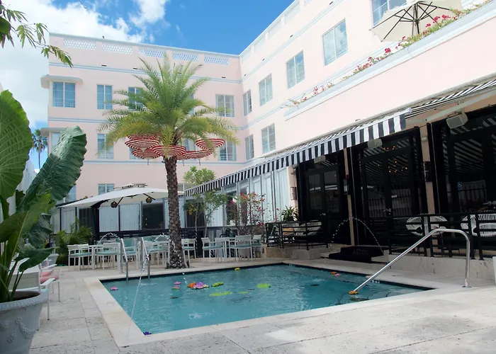 Astor Hotel By Luxurban