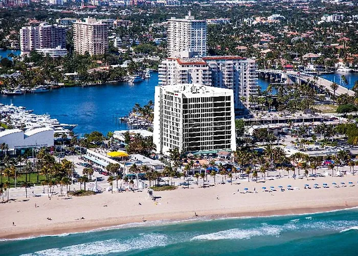 Fort Lauderdale Hotels with Tennis Court