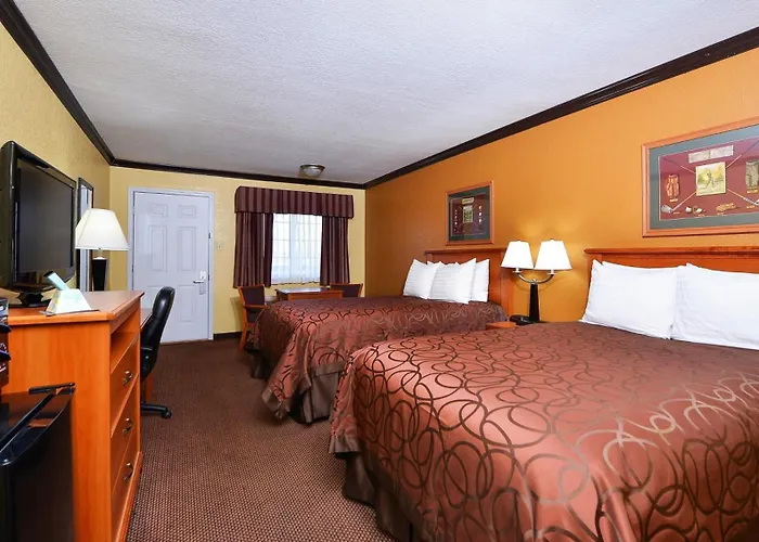Executive Inn And Suites