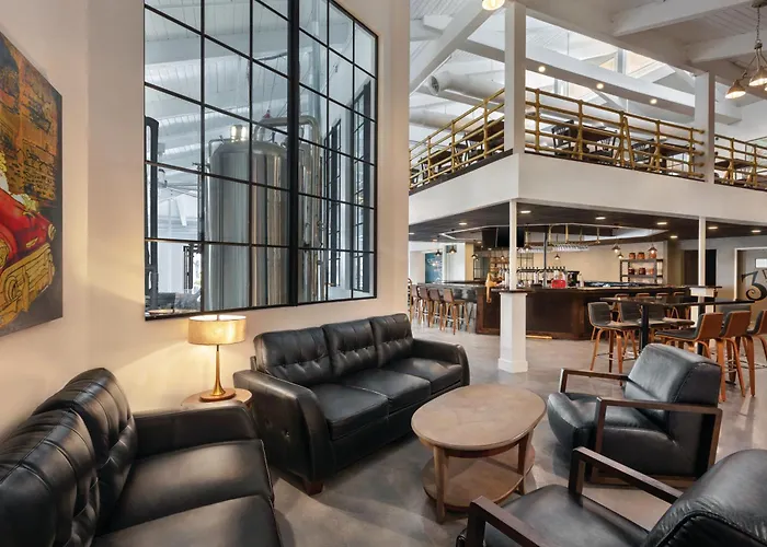Envision Hotel Miami International Airport