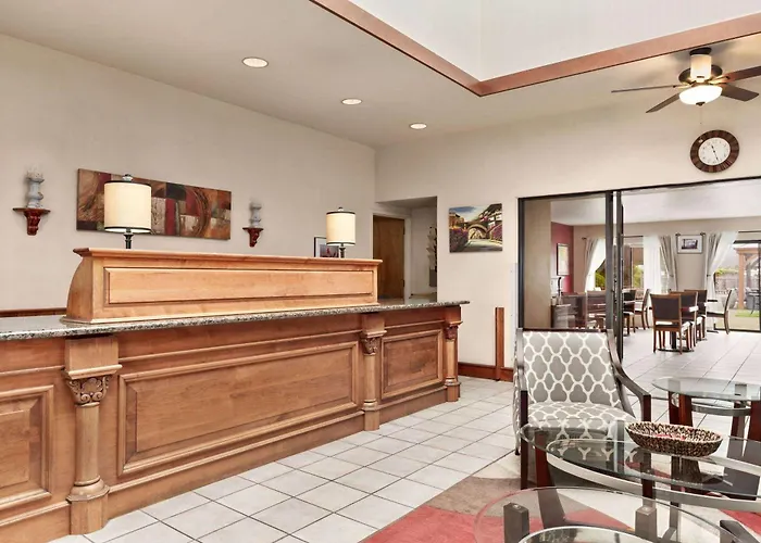 Ramada By Wyndham Arcata