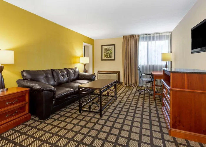 Baymont By Wyndham Queensbury/Lake George
