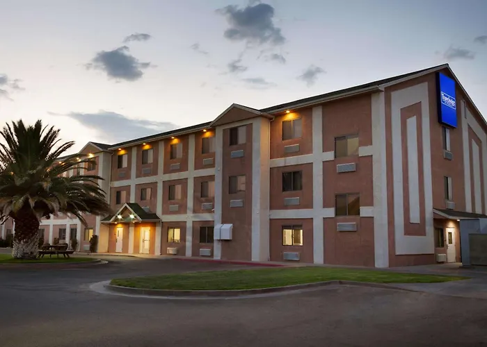 Travelodge By Wyndham Yermo
