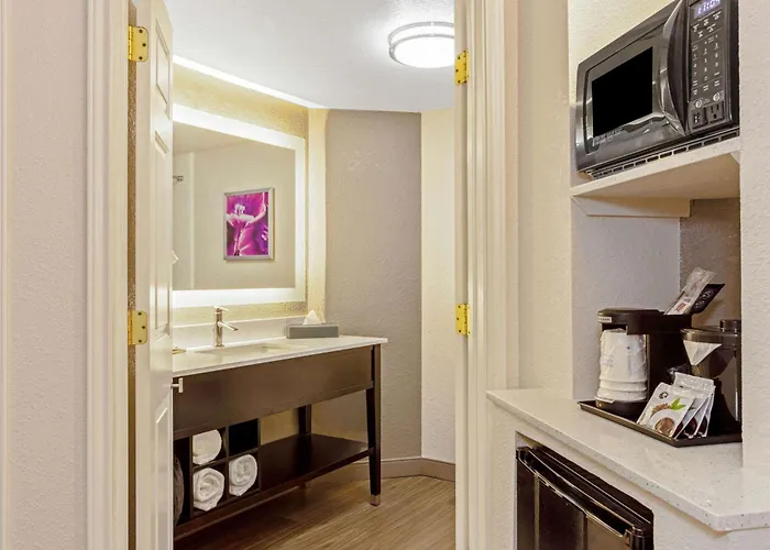 La Quinta Inn & Suites By Wyndham Panama City