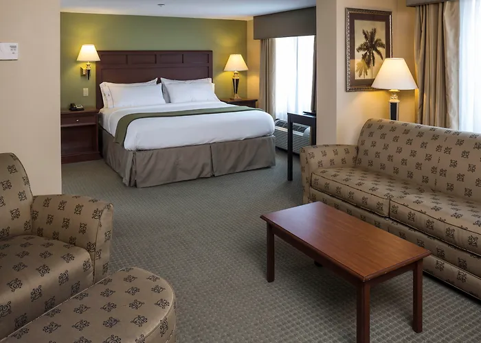 Holiday Inn Express & Suites Bradenton East-Lakewood Ranch By Ihg