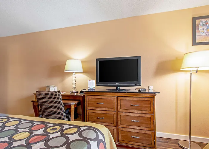 Econo Lodge Utica