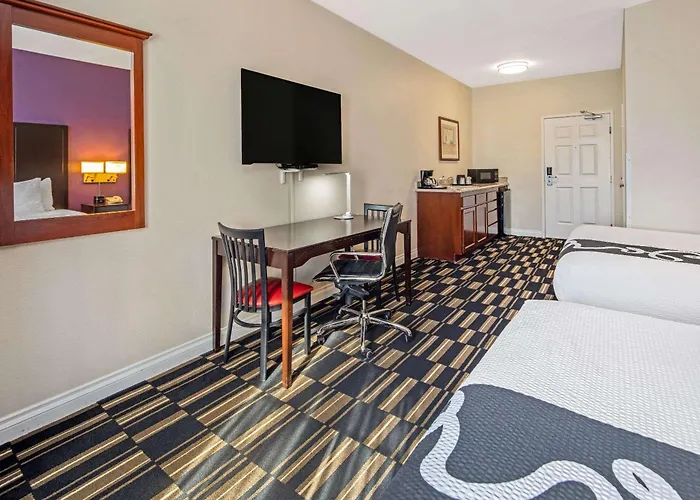 The Hotel Oceanside