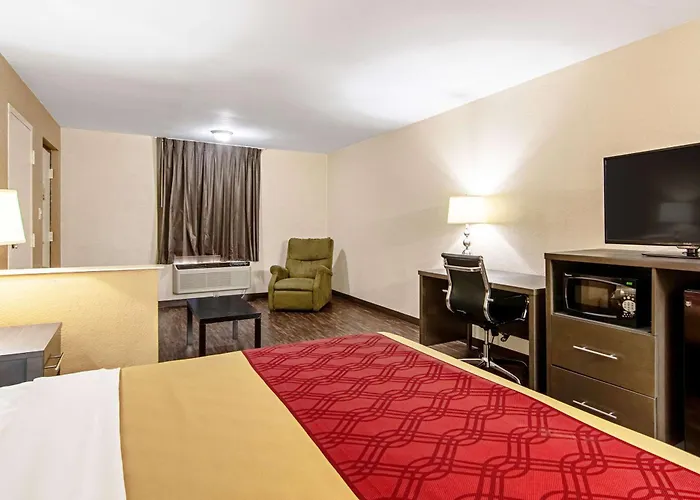 Econo Lodge Inn & Suites Matthews - Charlotte